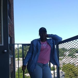 Meet your Posher, Abby